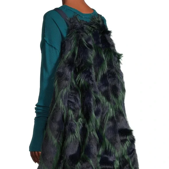 💚💙🦋💎 ZADIG & VOLTAIRE NWT - “Louisy”navy & emerald faux fur coat, size L.